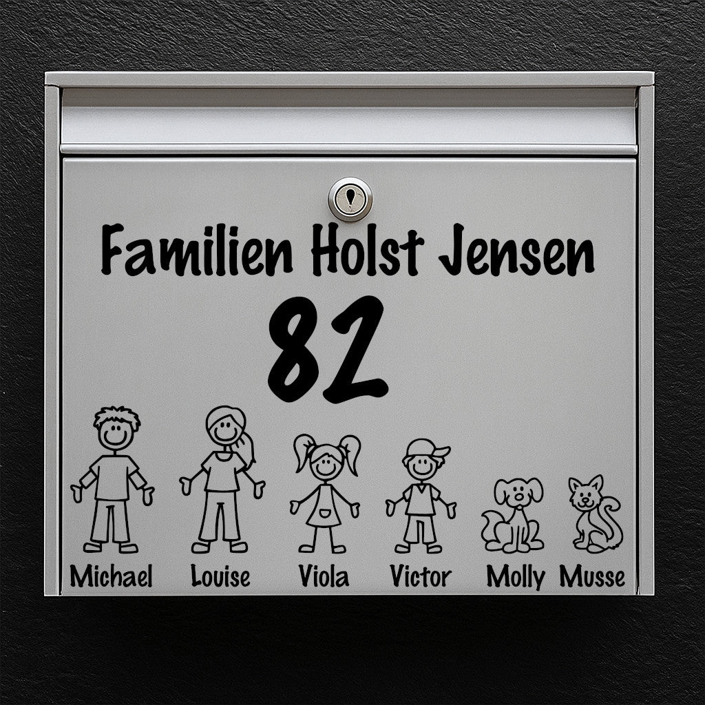 Naambordje voor de brievenbus - lijntekeningen van familie en huisdieren op een rij, ruimte voor familienaam - weerbestendig vinyl