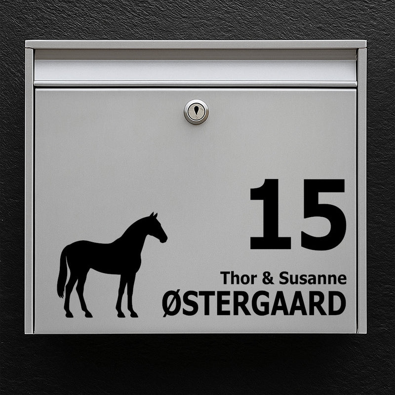 Naamplaatje voor brievenbus - paardenmotief: Holsteiner (Holsteiner) - naam en huisnummer personaliseren - robuuste buitensticker
