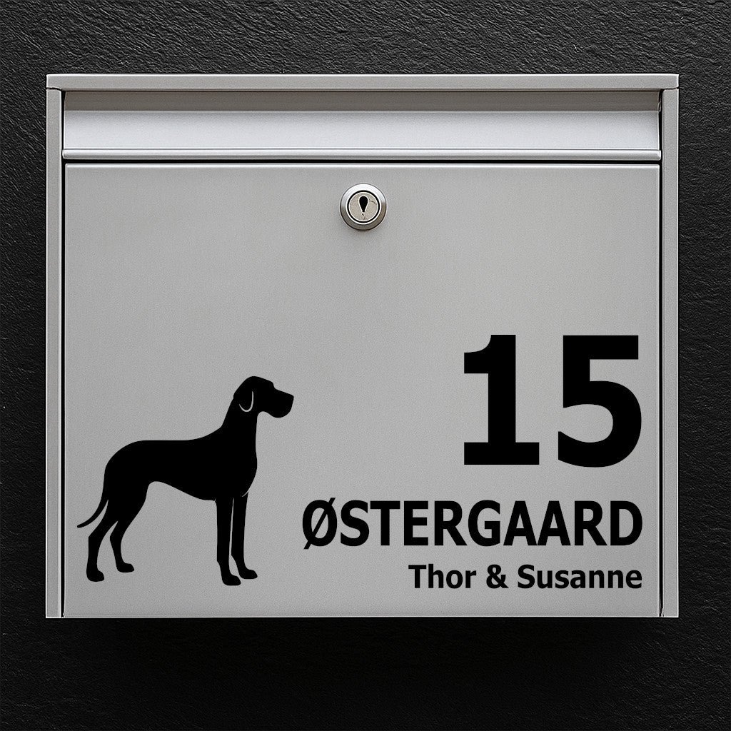 Naamplaatje/label voor brievenbus - motief Duitse Dog - personaliseer namen en huisnummer - robuuste buitenkwaliteit